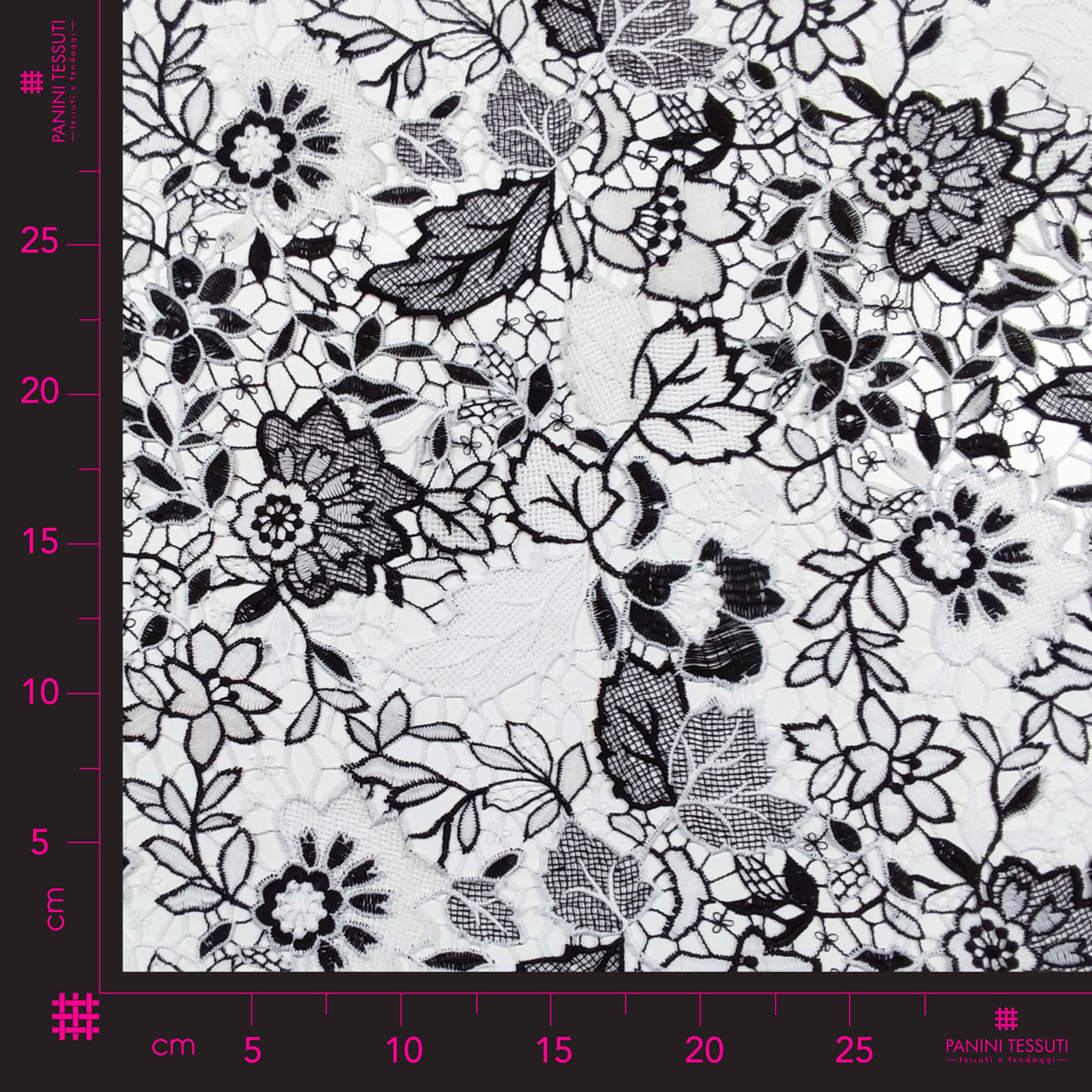 stoffa-pizzo-macramè-bicolor-bianco-e-nero