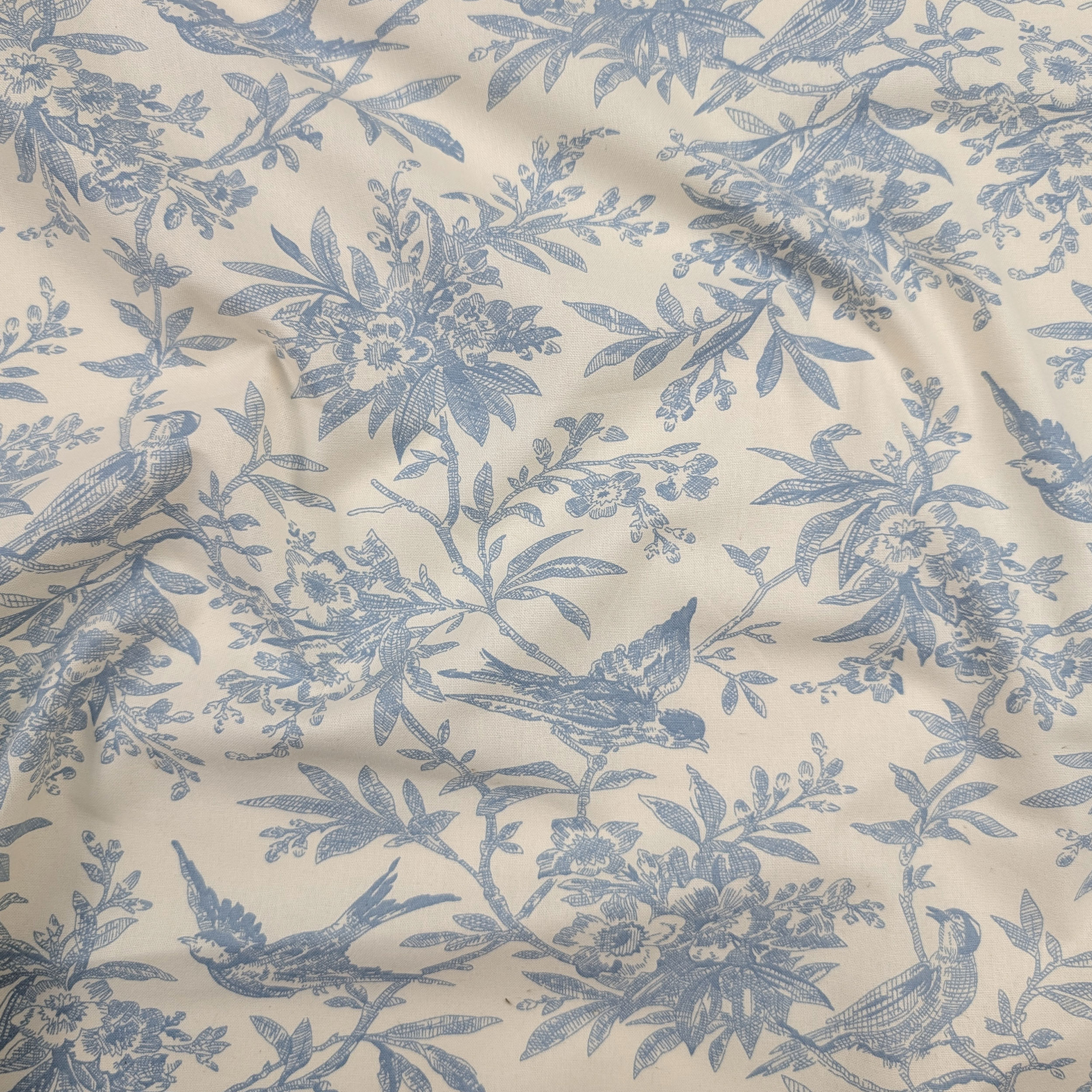 Vintage-print cotton poplin with little birds and branches in light blue Image