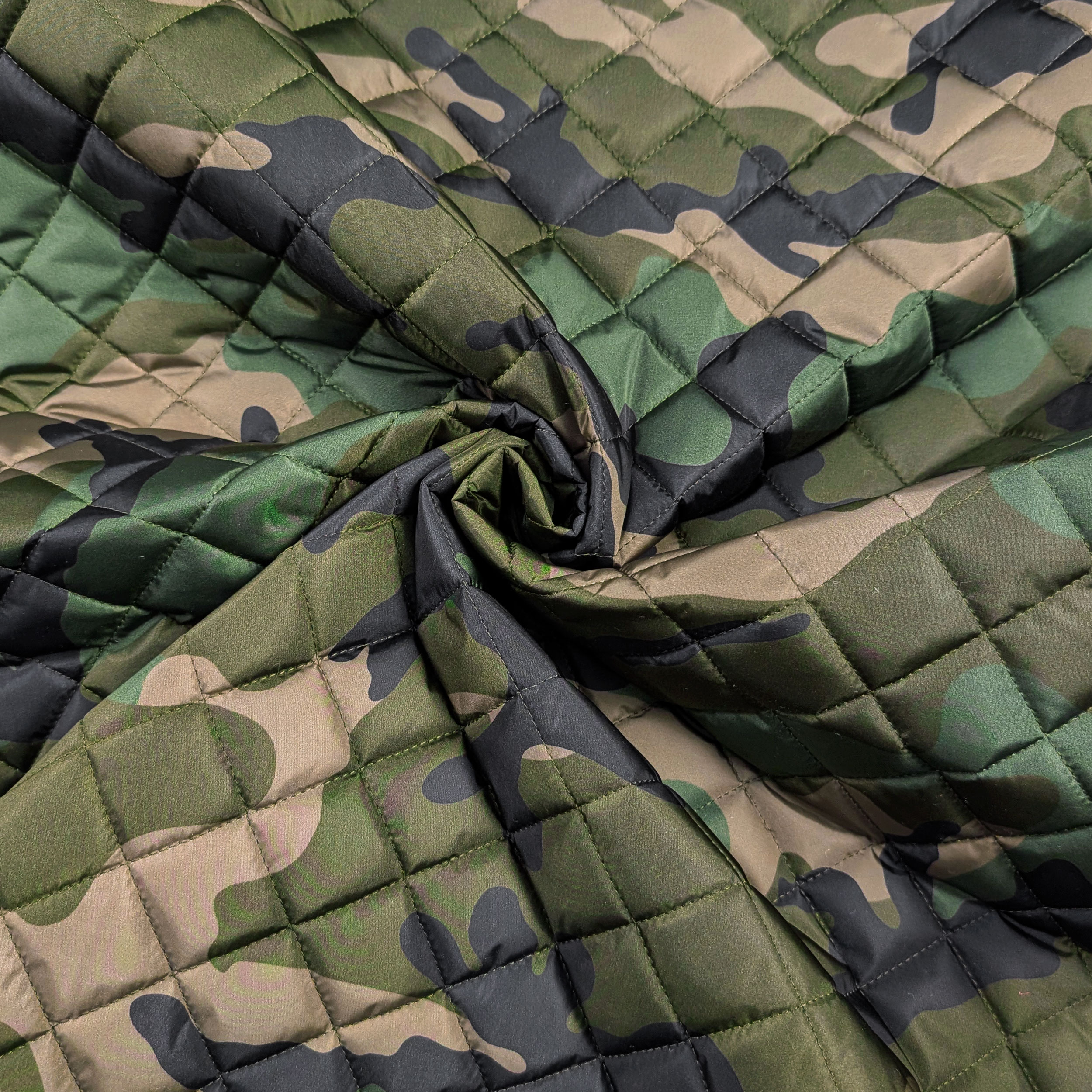 Waterproof Quilted Fabric Camouflage Pattern Image