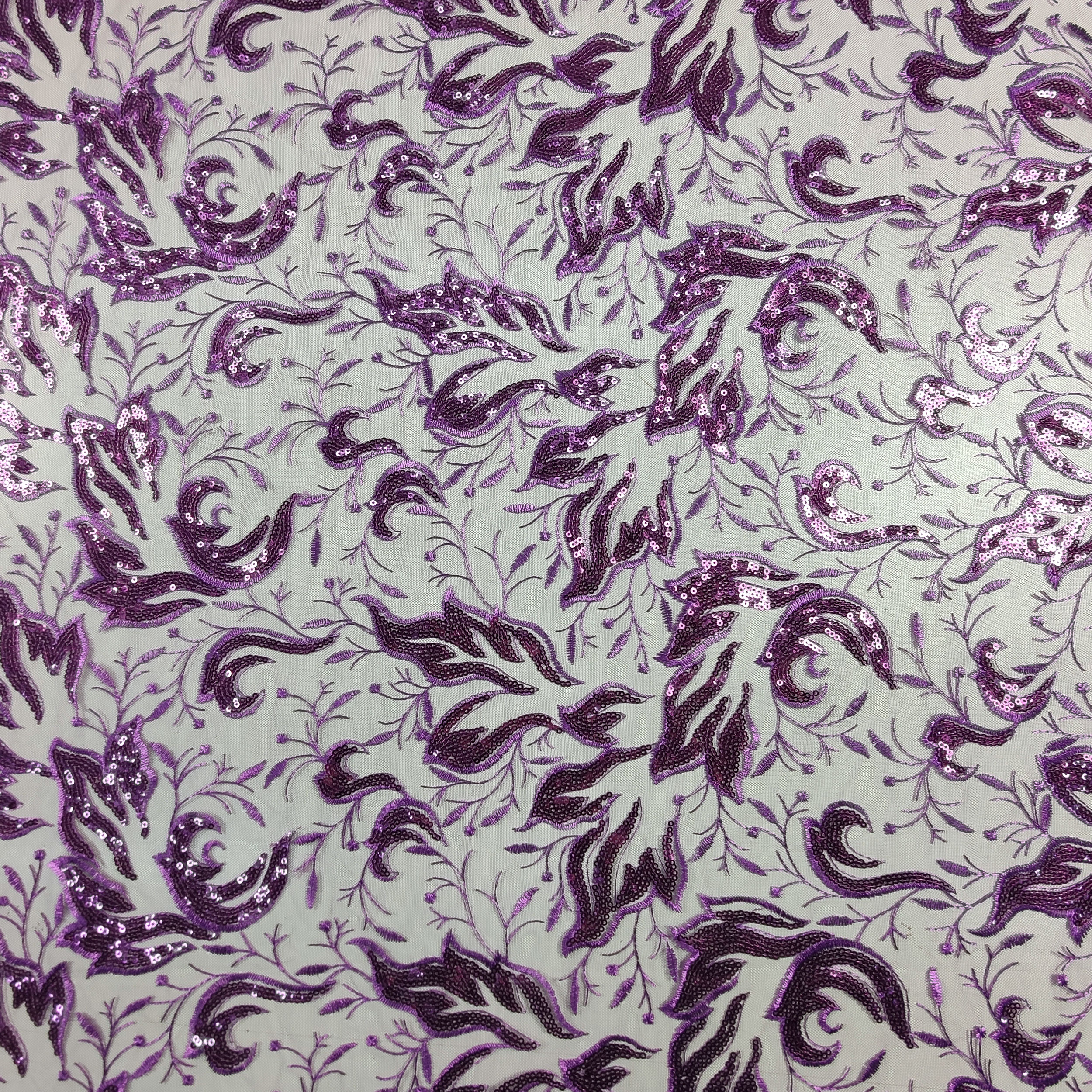Feuilles de tulle brodées avec paillettes violet Image