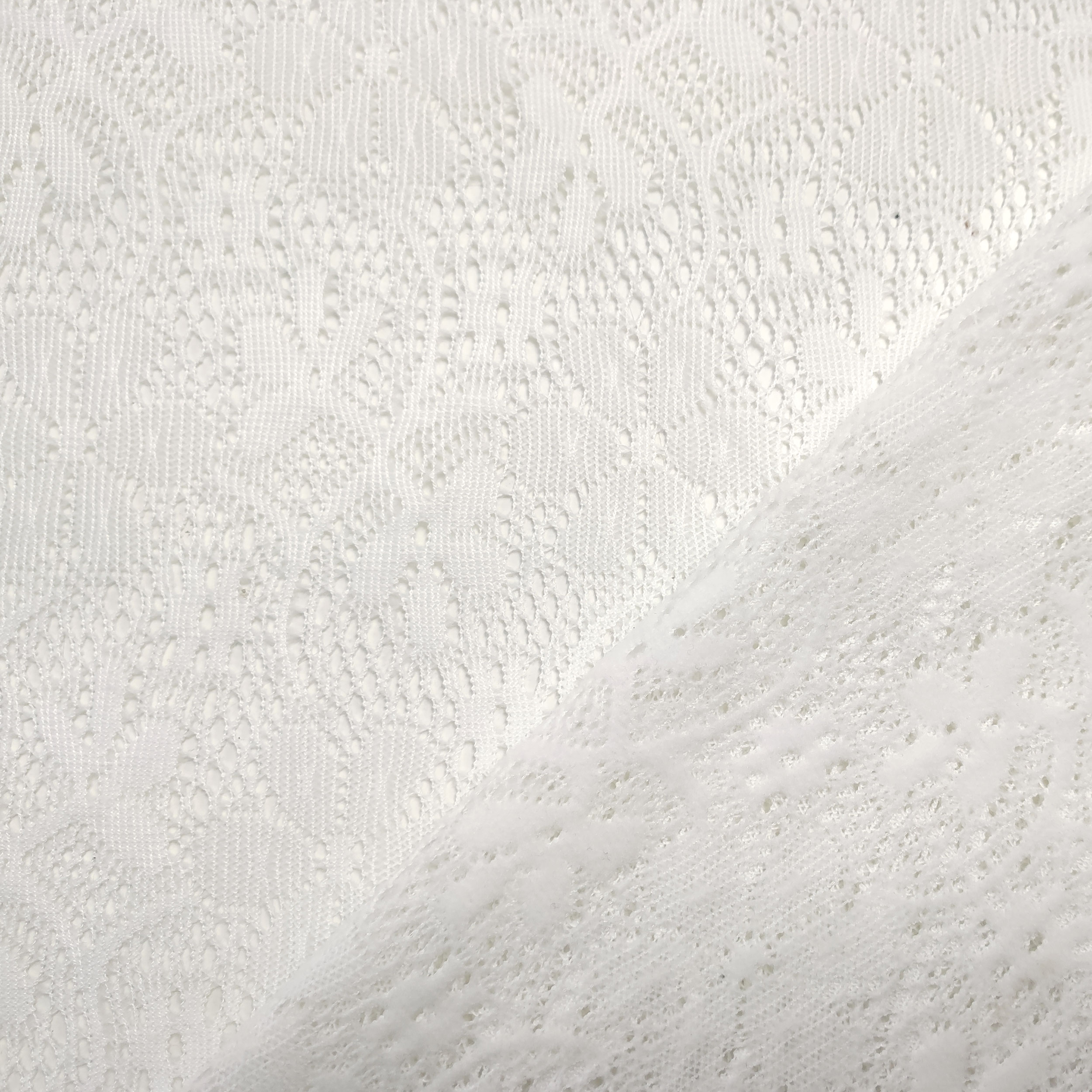 Mixed Wool Lace Optical White Flowers