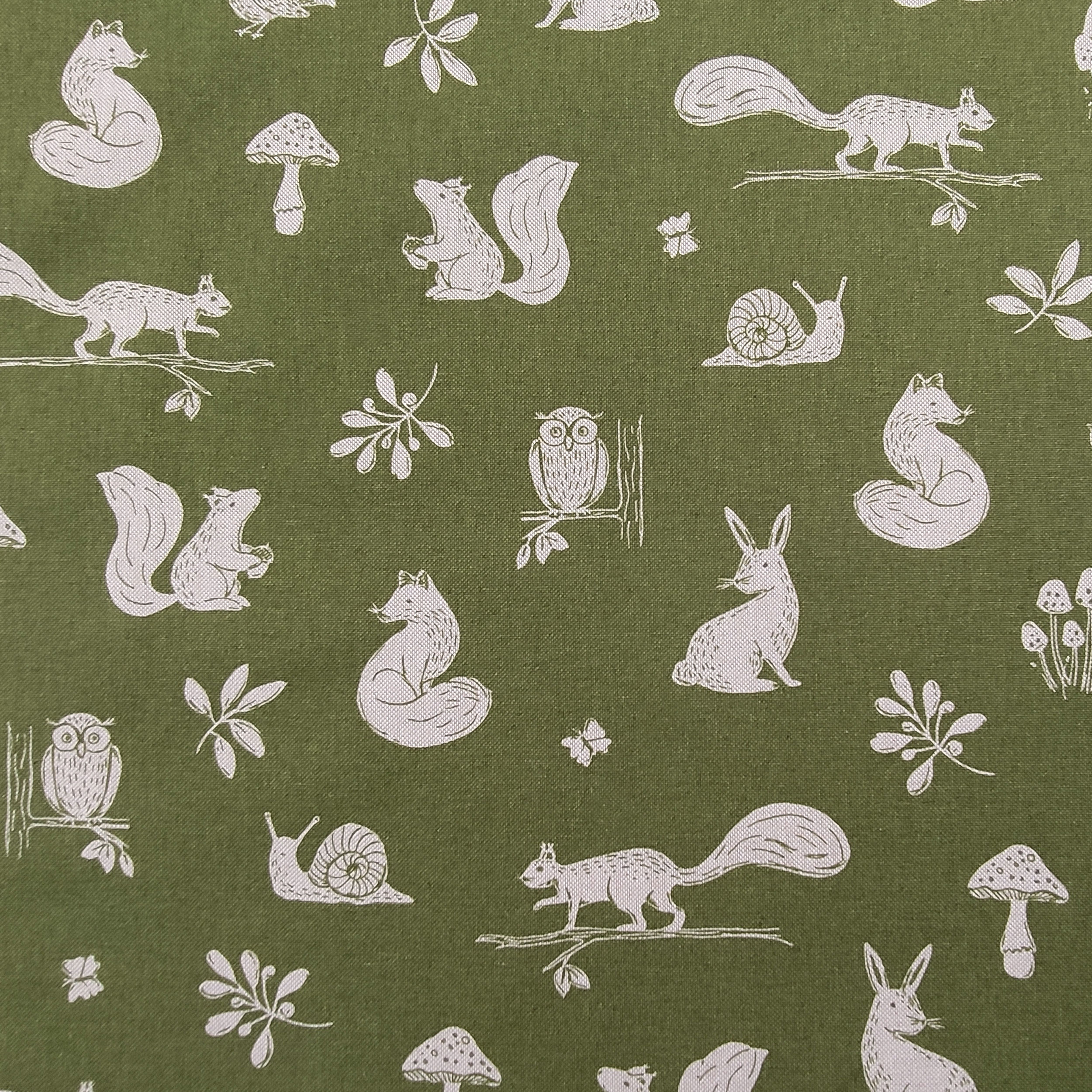 Découpage Panama Animaux des bois Fond vert 50x140 cm Image