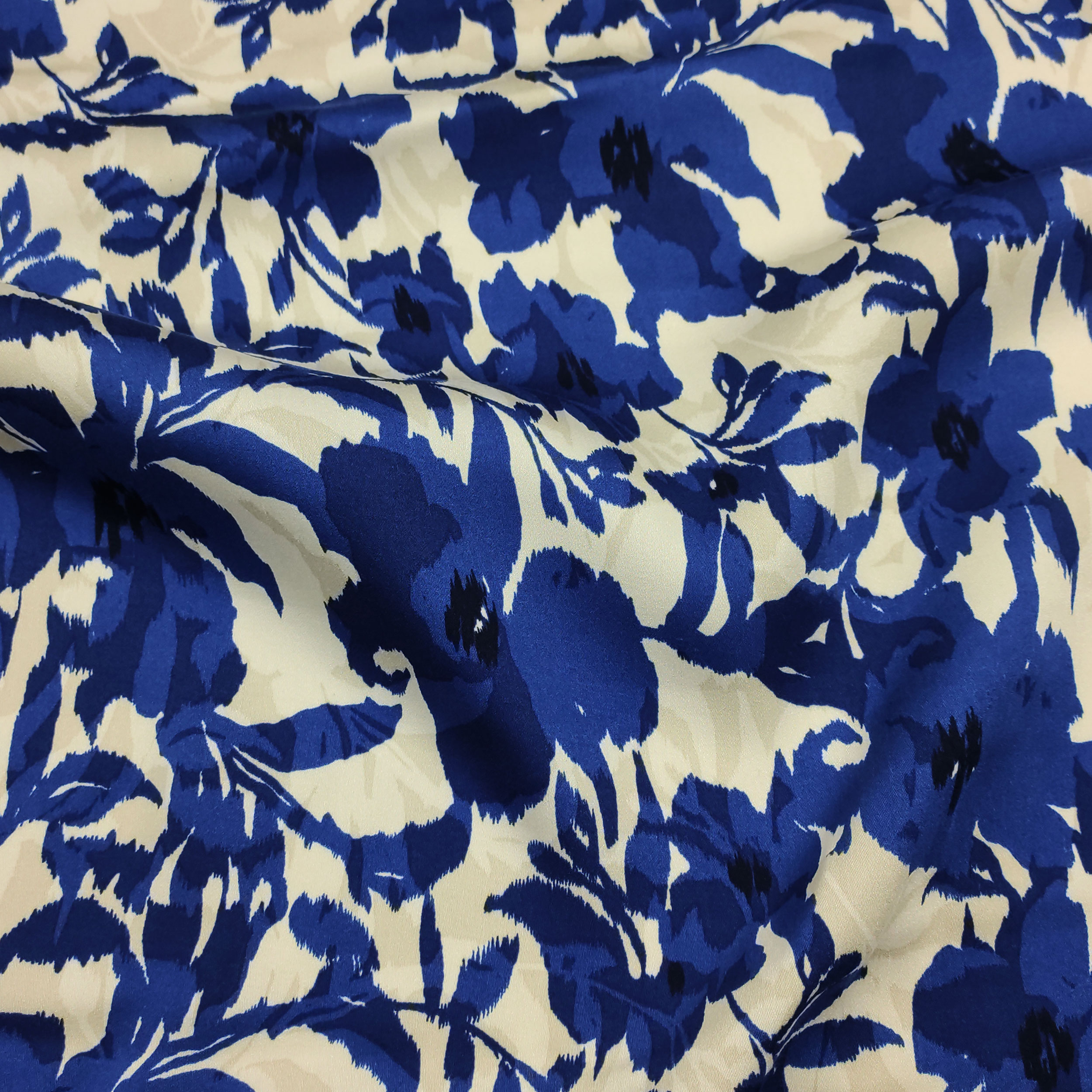 Viscosa Floral Fantasía Azul