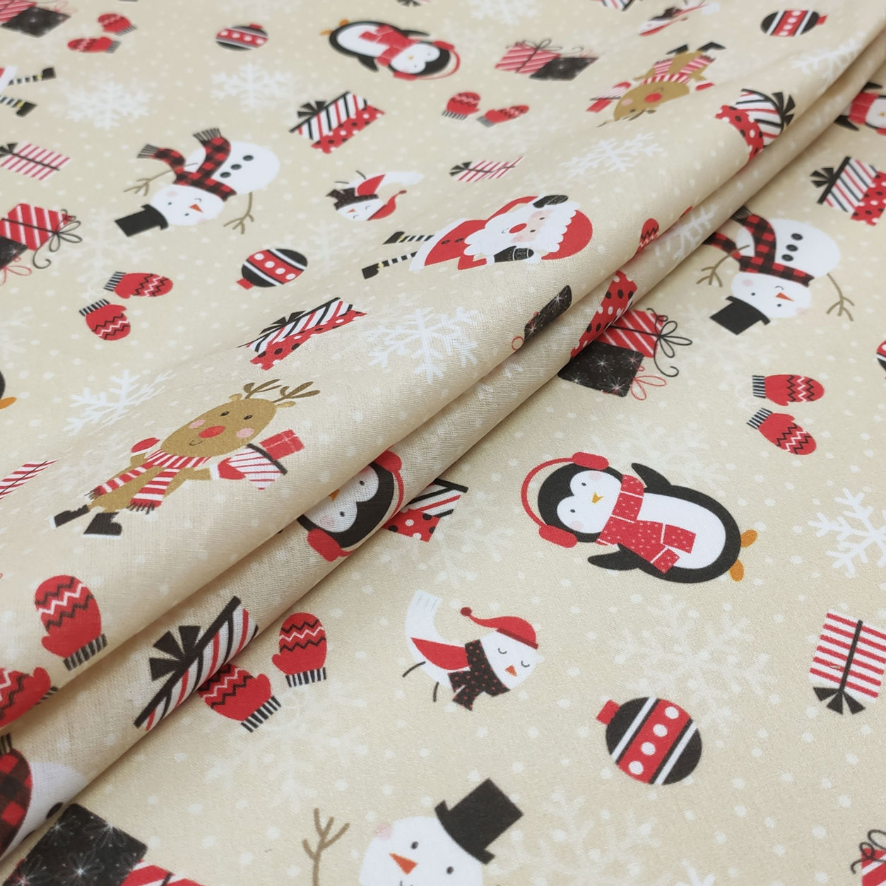 rasatello-di-cotone-tessuto-babbo-natale-pinguini-renne