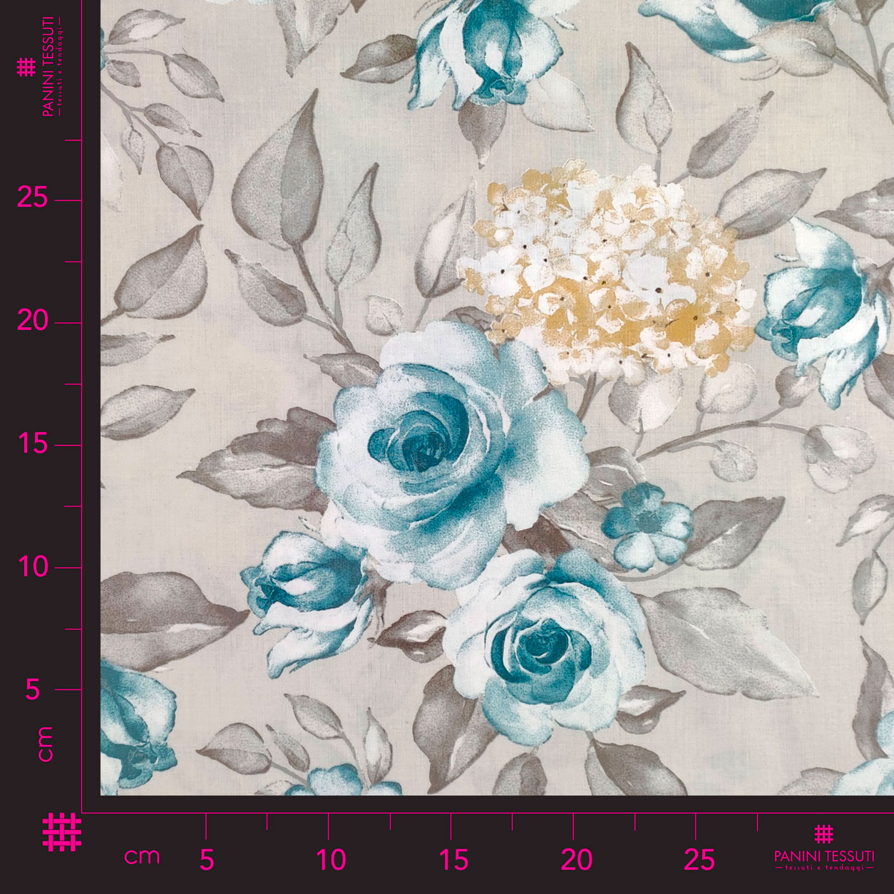 Tessuto di Cotone Fantasia di Rose e Ortensie Grigio