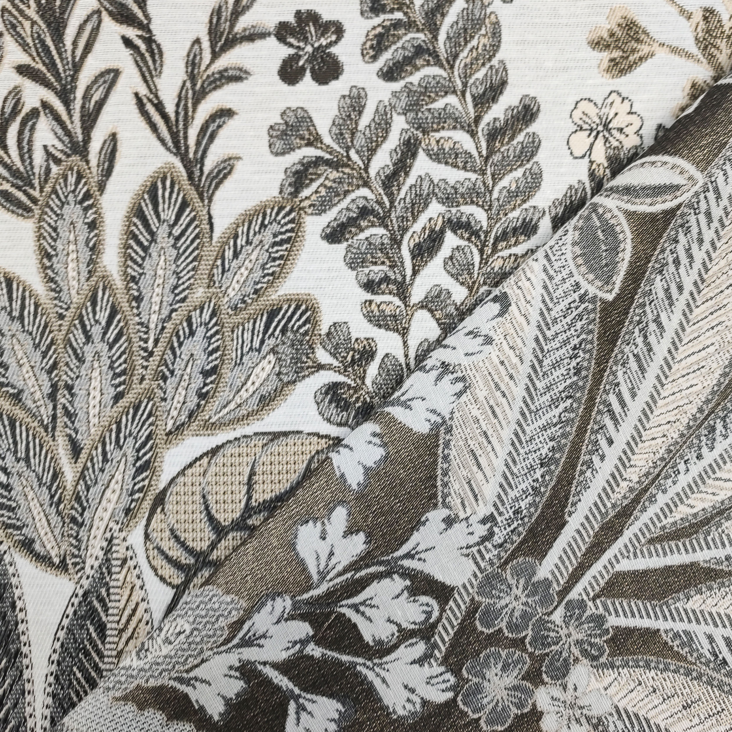 Tissu jacquard floral aux tons neutres