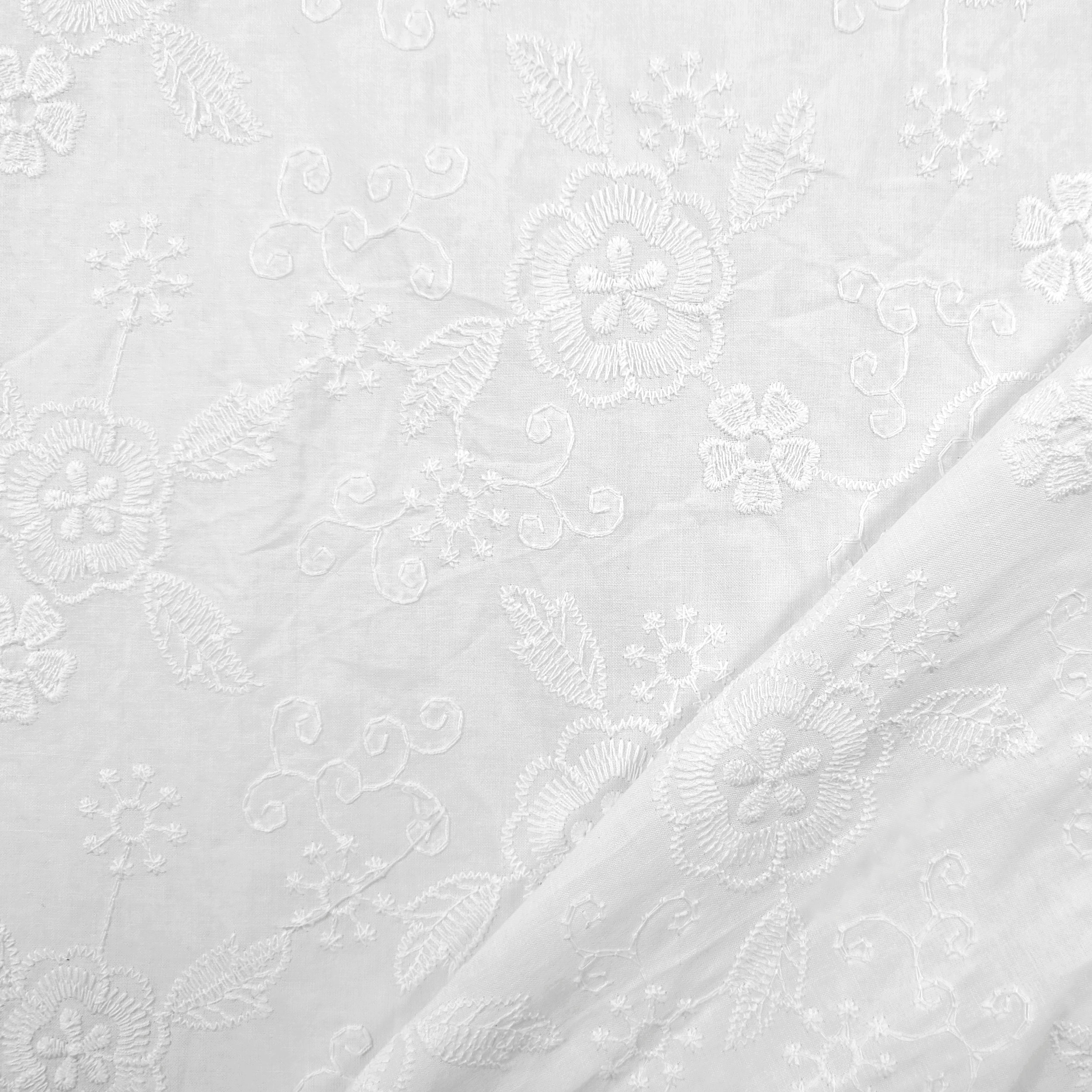 Cutout Sangallo Cotton White Double Smerlo Fiorellini 130x130 cm Image