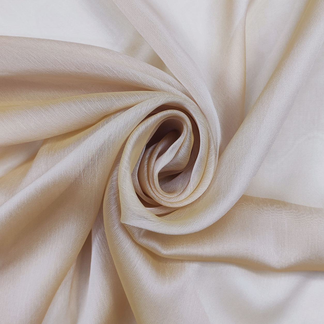 tessuto-voile-cangiante-crema