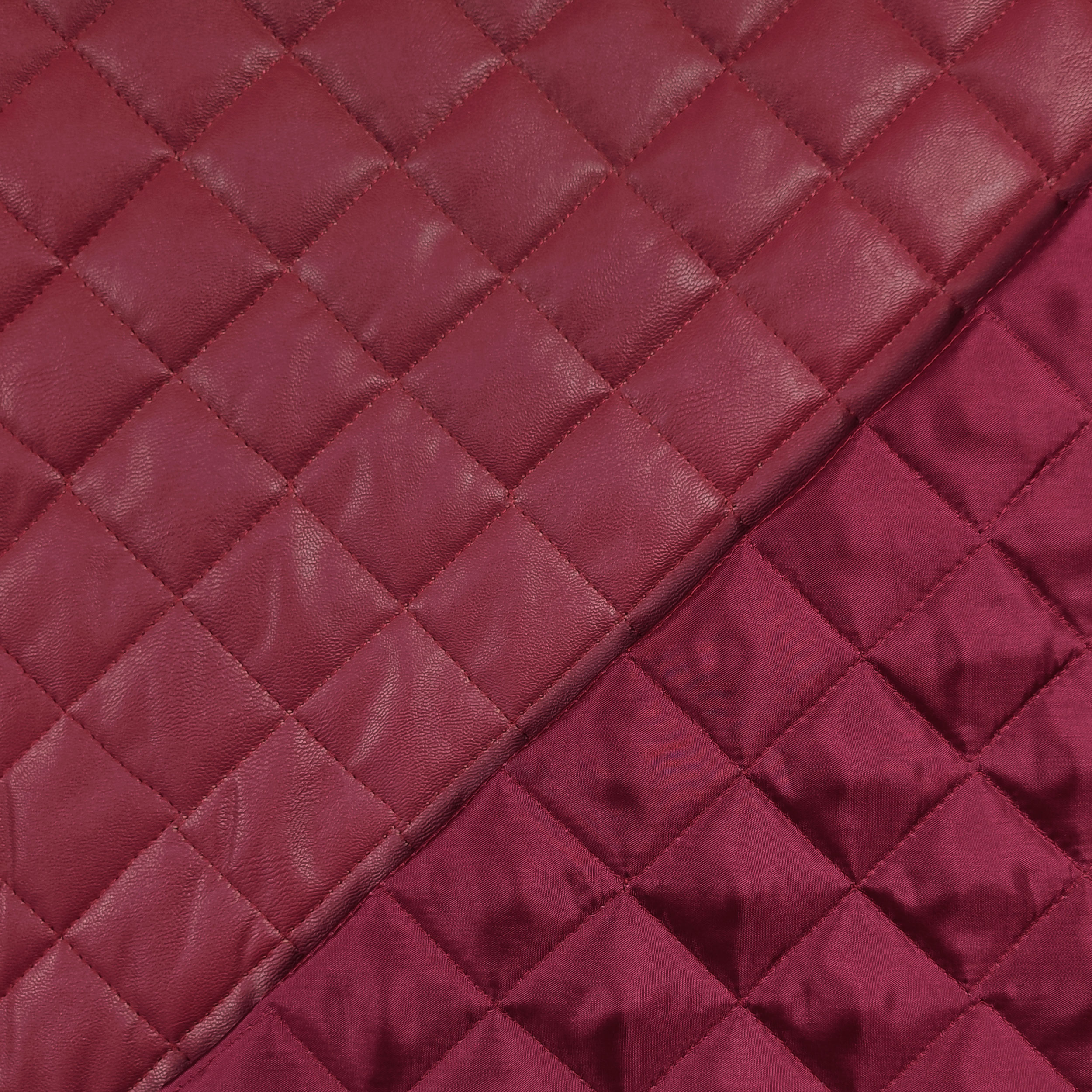 Tissu en faux cuir matelassé brillant Image