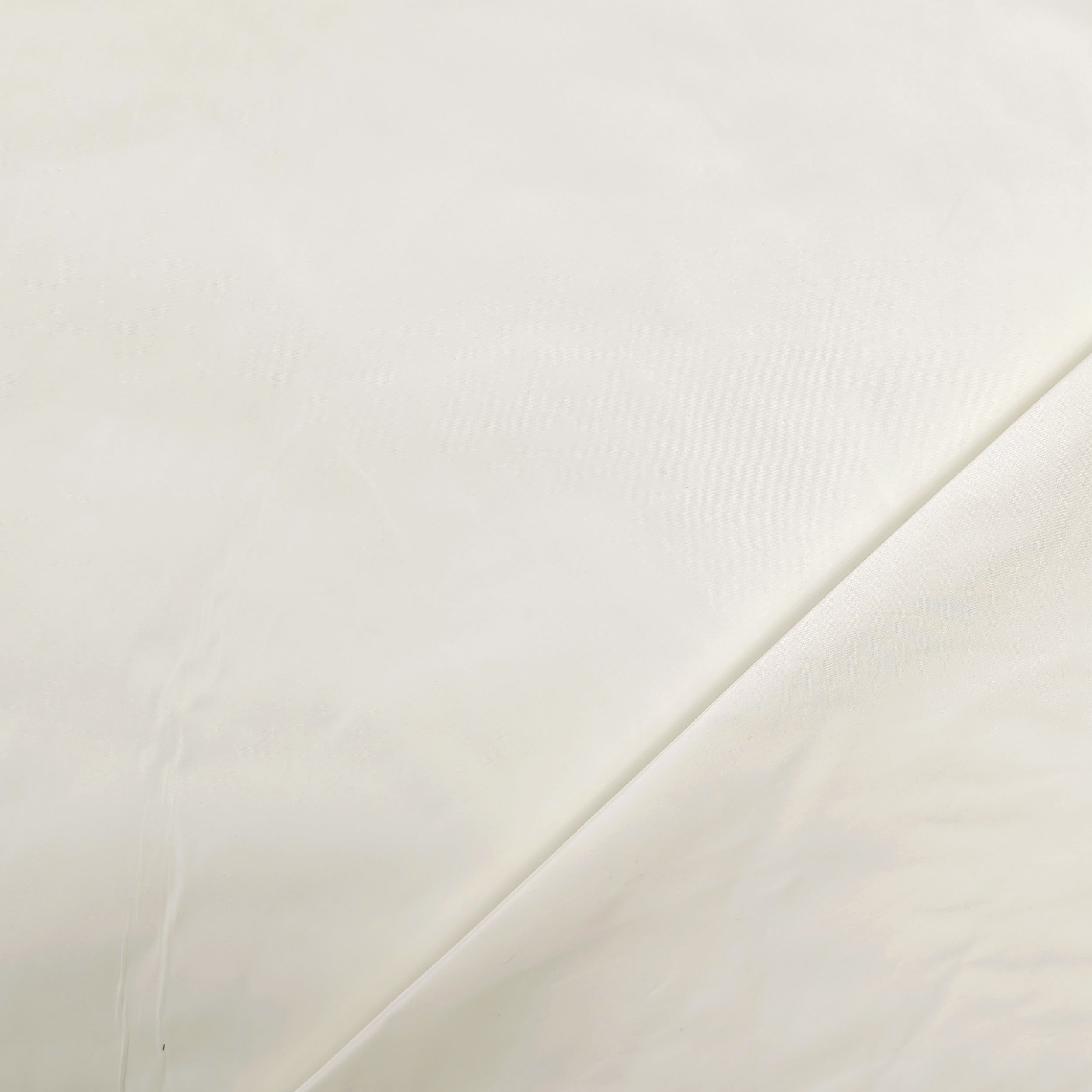 Milk White Plain Taffeta Cut-to-Size Piece, 180x145 cm Image
