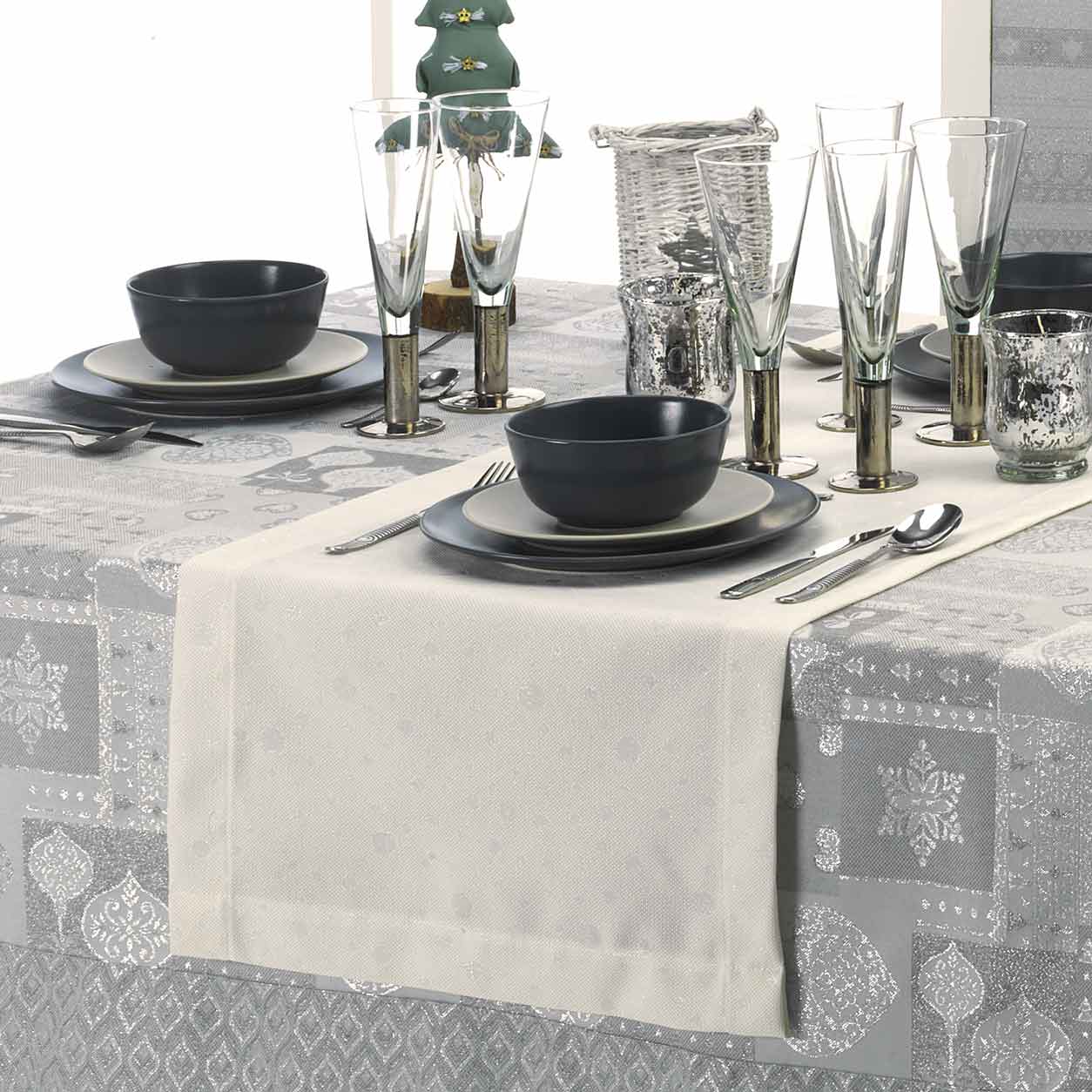 tessuto-misto-cotone-pois-argento-lurex