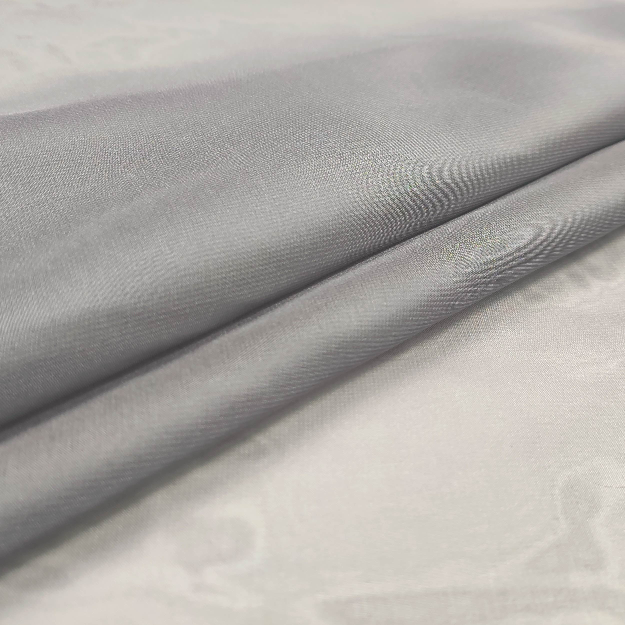 Gris - I233
