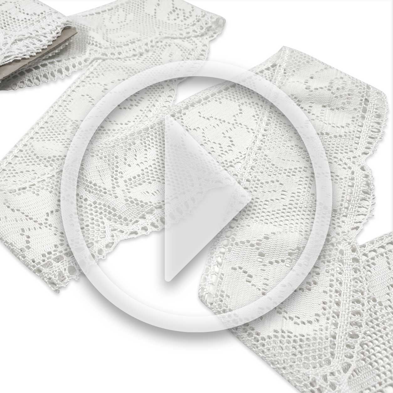 Encaje Festoneado Blanco con Rosas Image