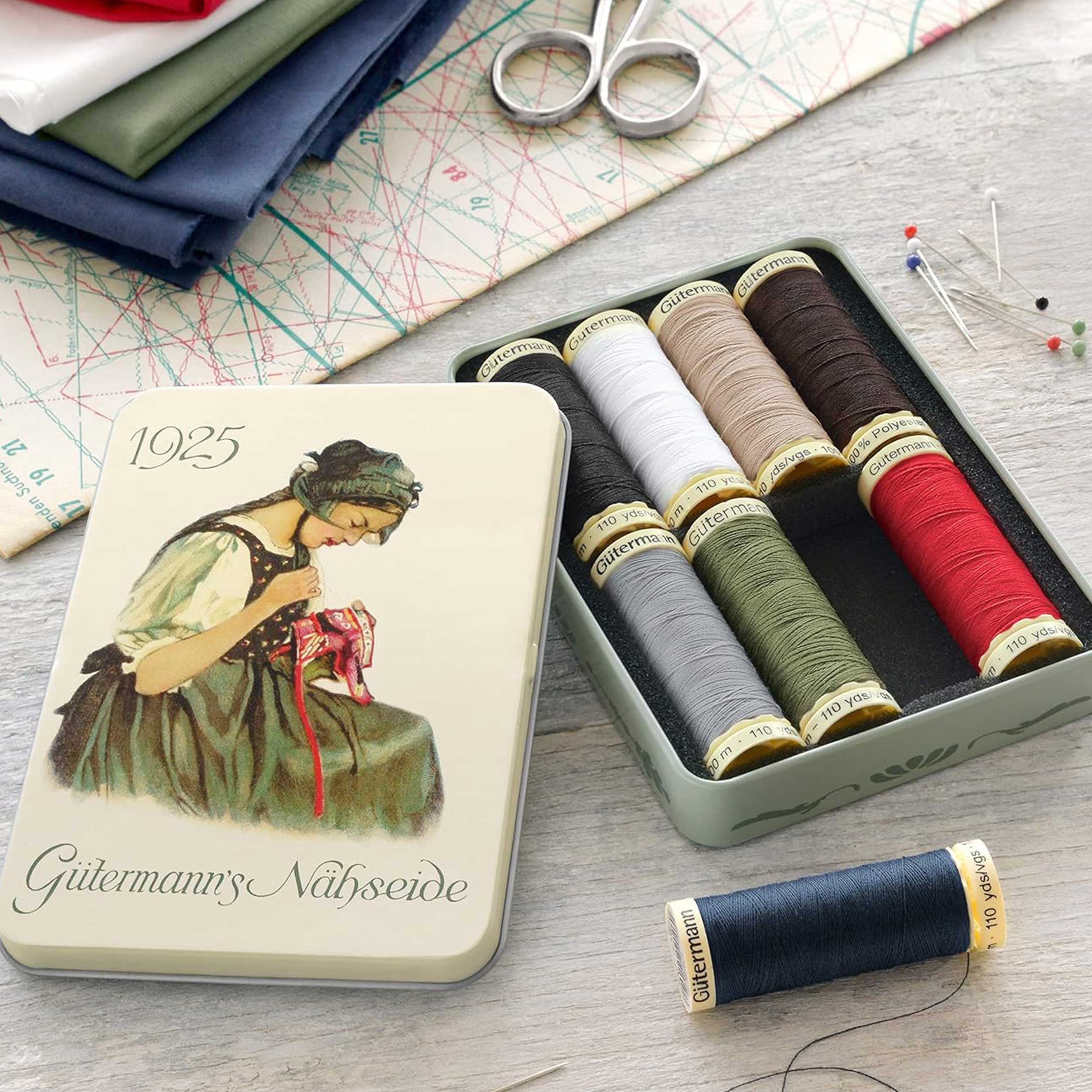 Gutermann Box Nostalgia 1925 Sewing 100 m Image