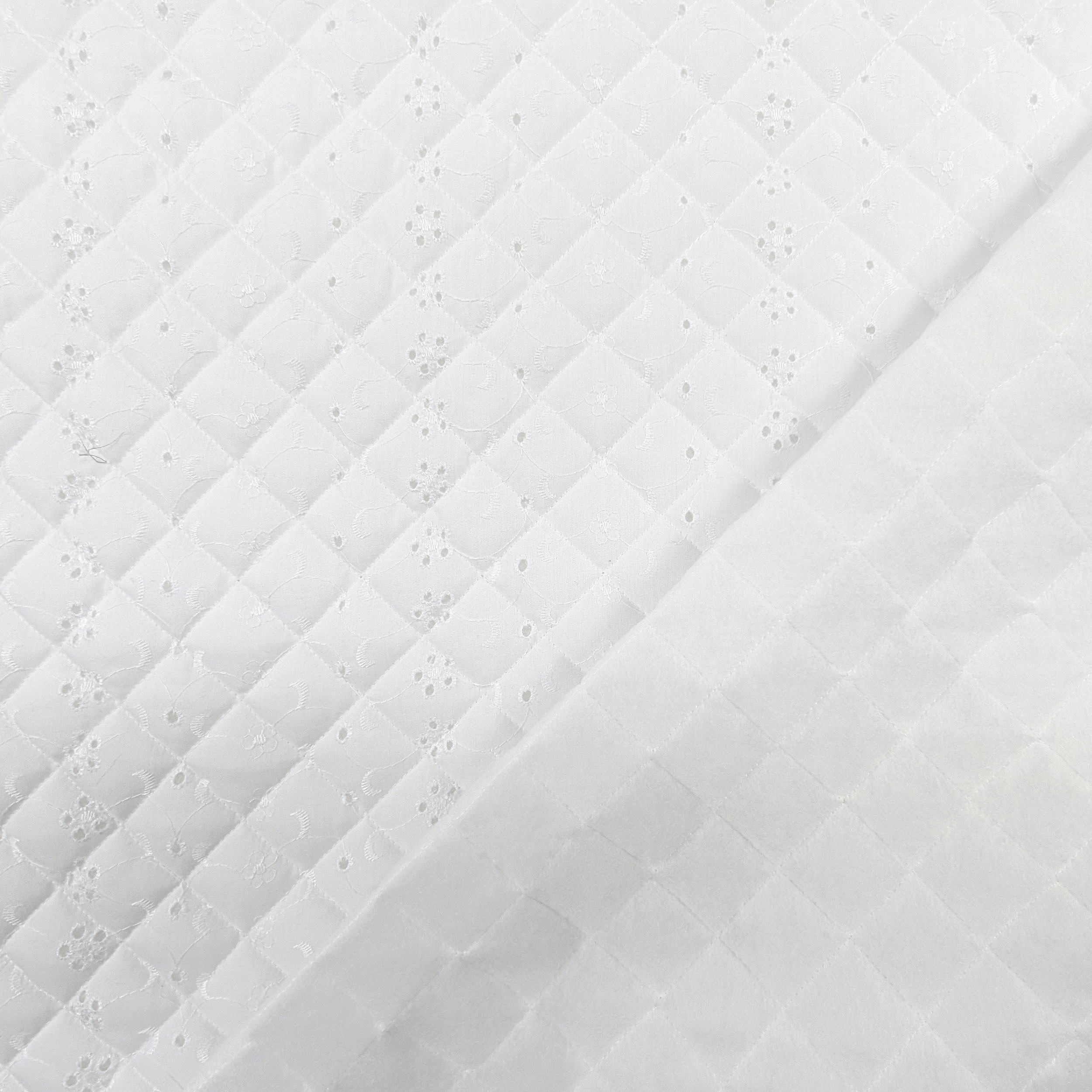 Fabric Quilt Sangallo White Retro Ovatta Image