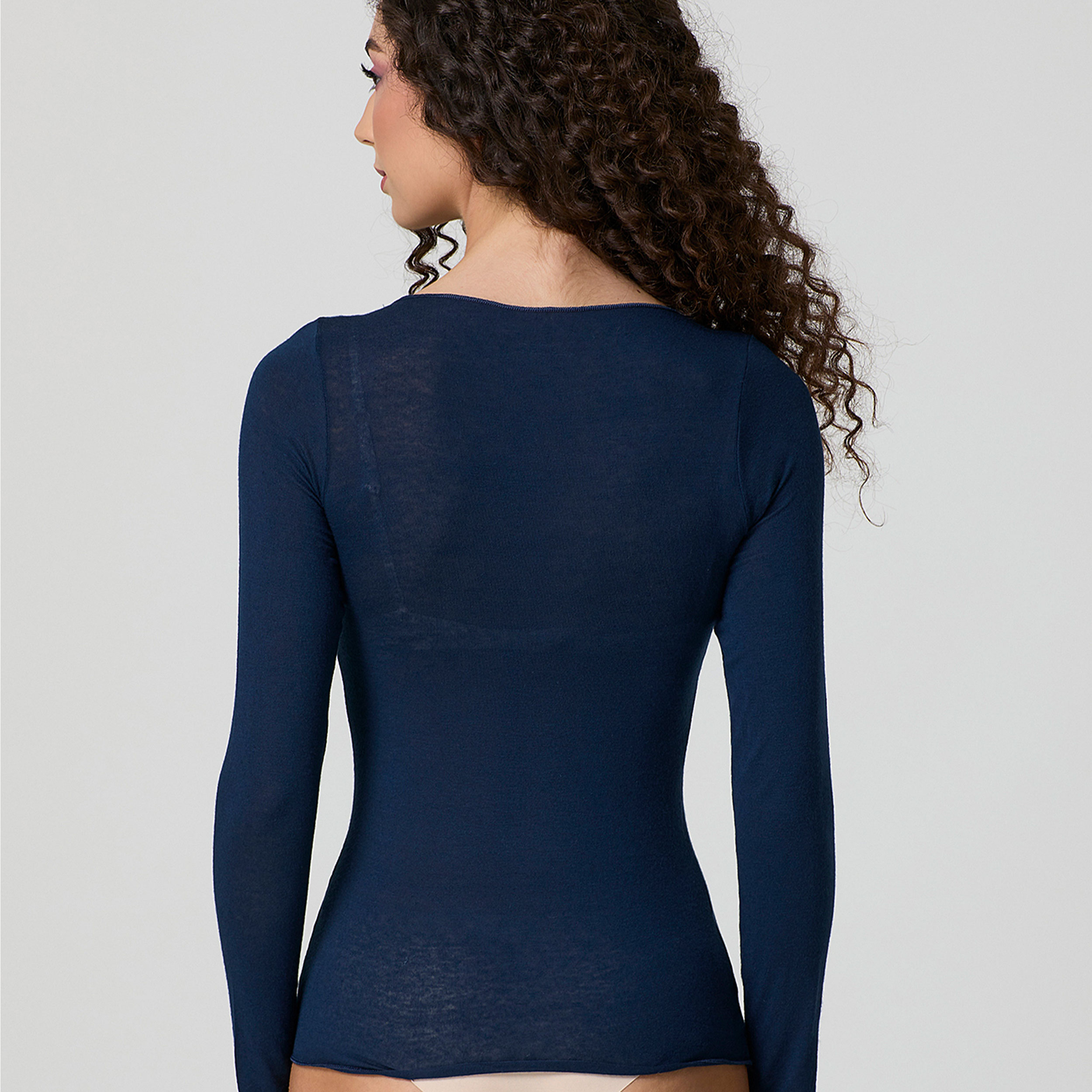 Jadea Navy Boat Neck Cashmere Jumper Image