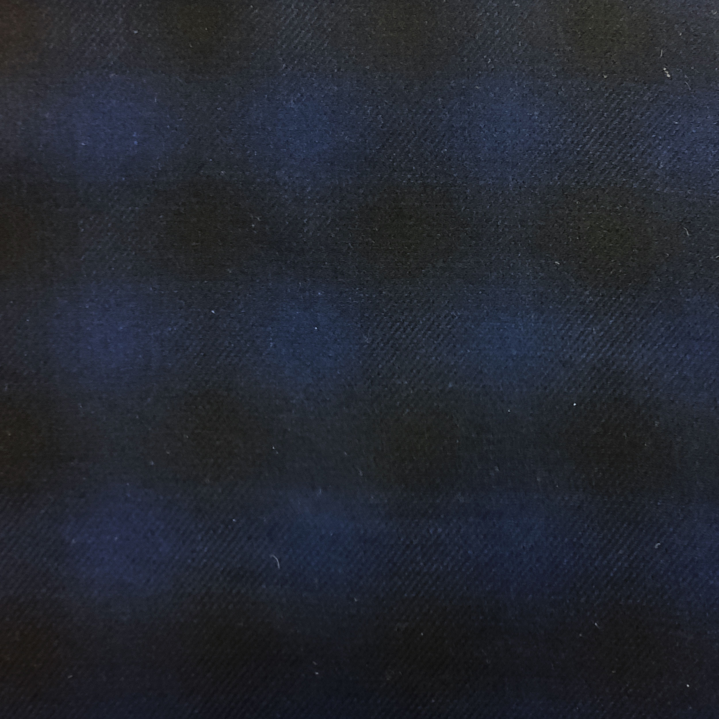 Bleu écossais Tons noirs nuancés