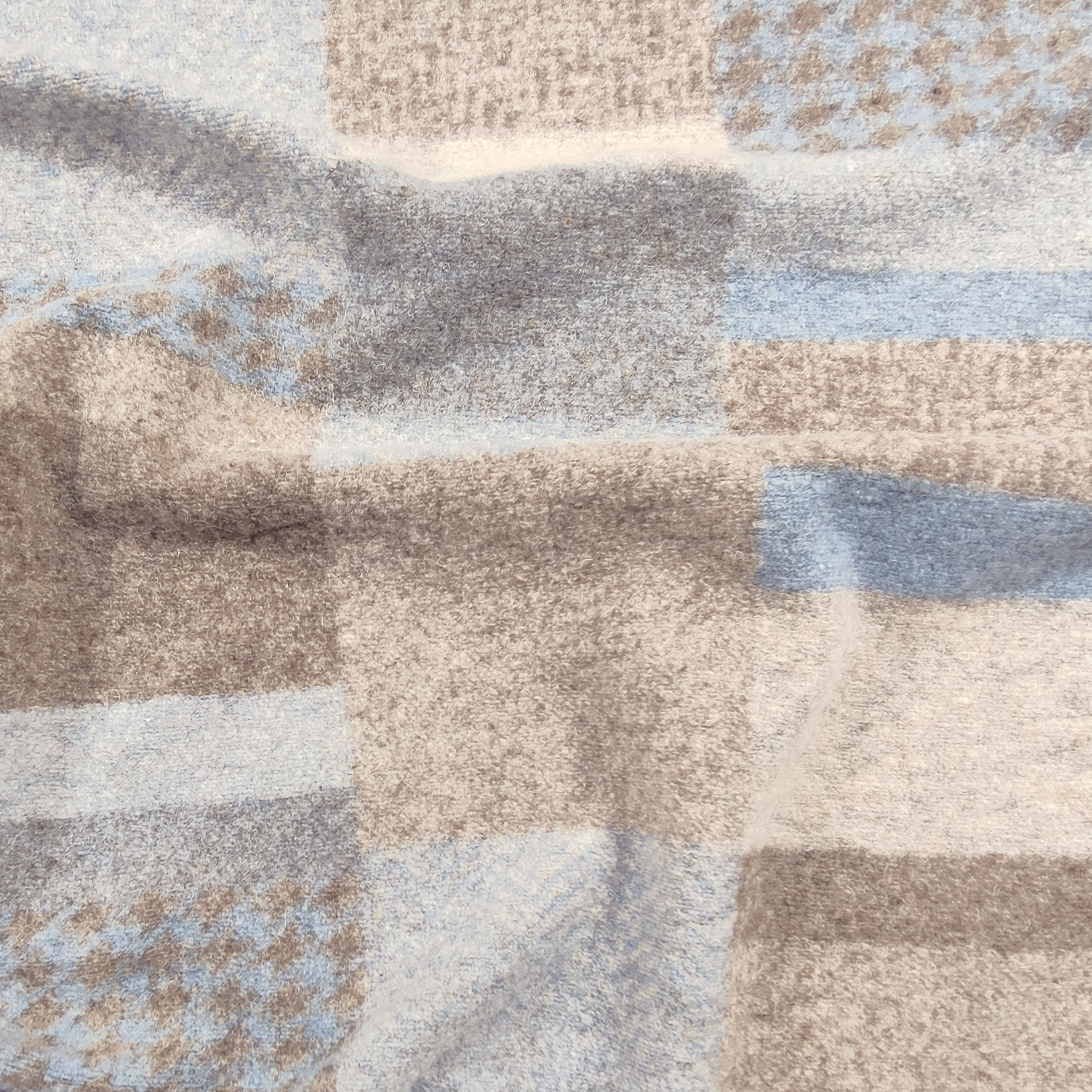 Tricot lourd élastique à carreaux beige et bleu clair