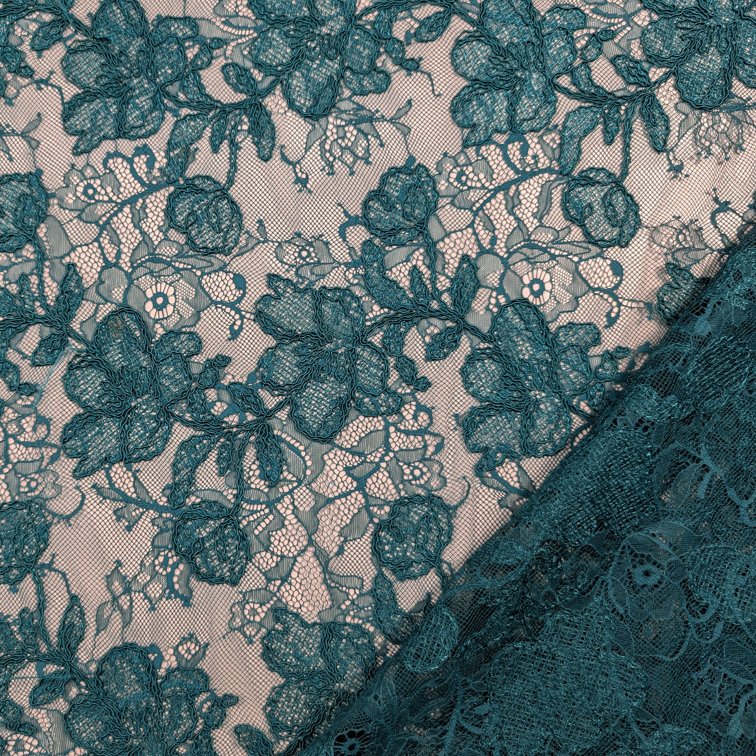 Macramé Lace French Brass Image