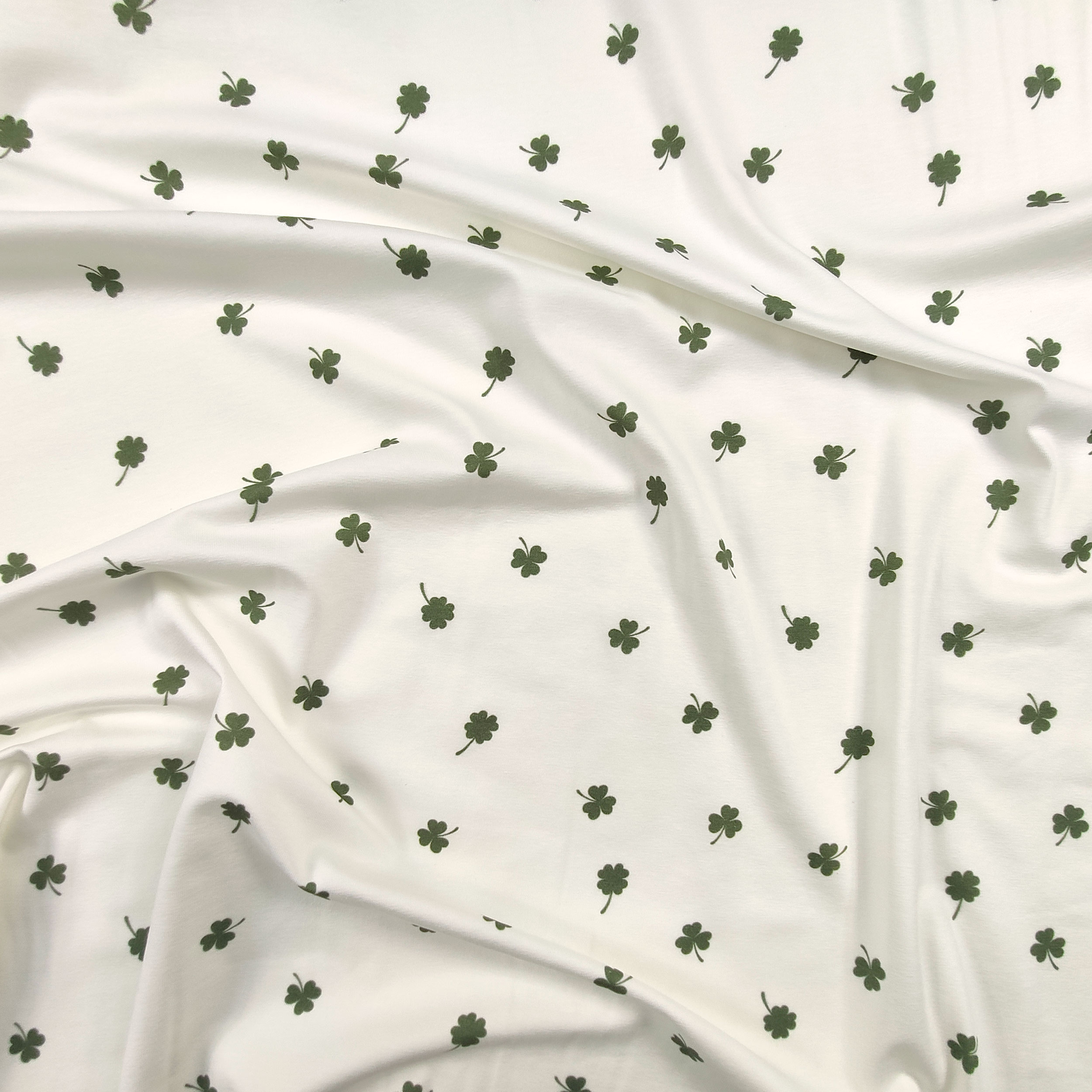 Jersey Cotton Clover Pattern Image