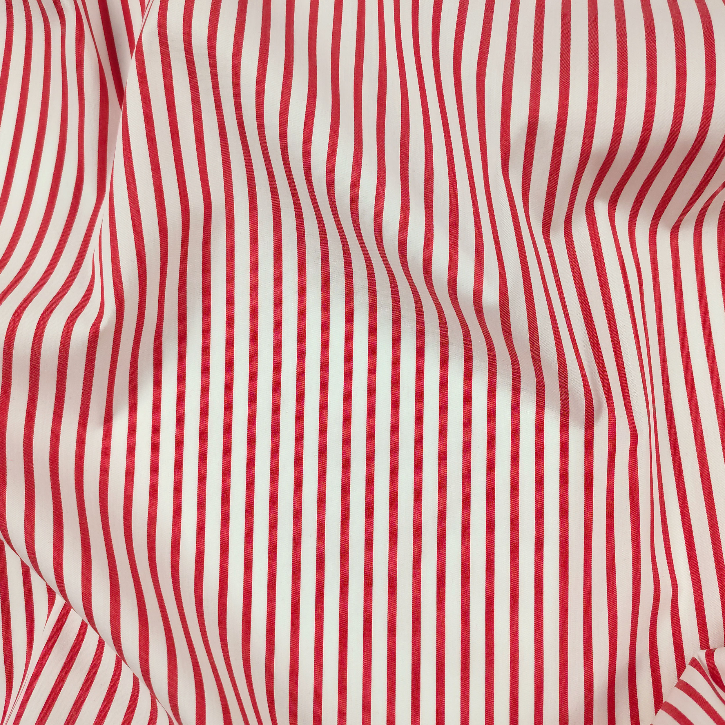 Algodón elástico rojo para camisas