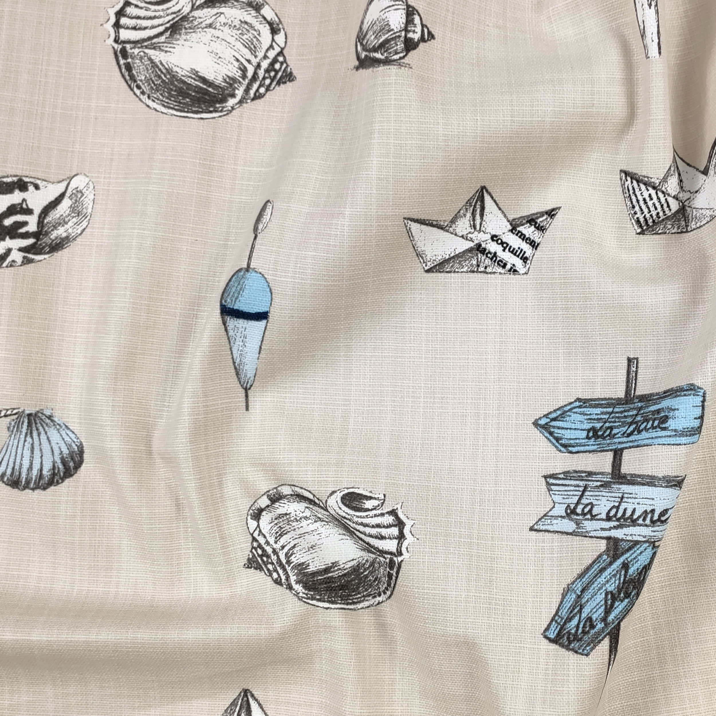 Boote und Muscheln aus Baumwolle und Leinen