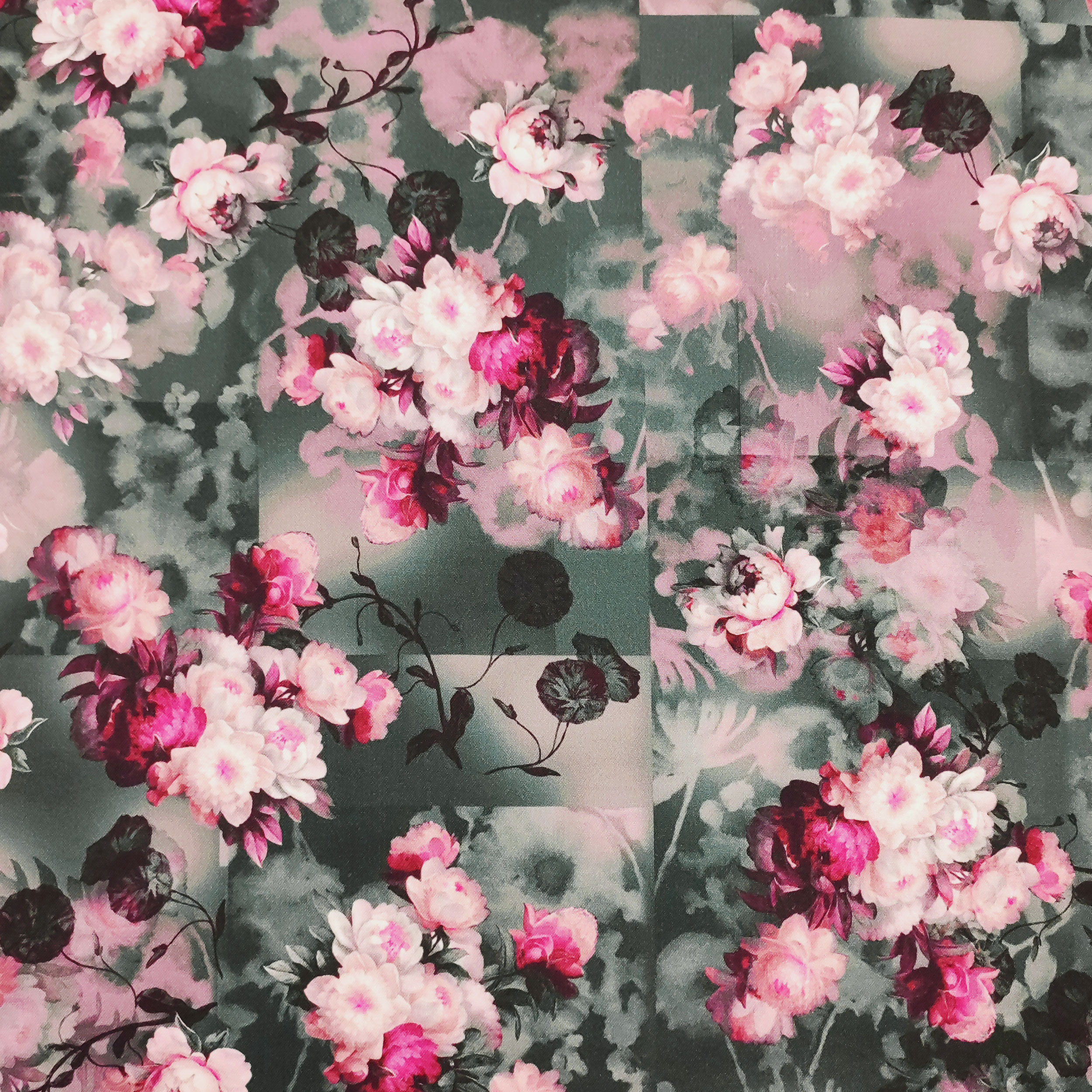 Mezcla de seda elástica Flores rosas