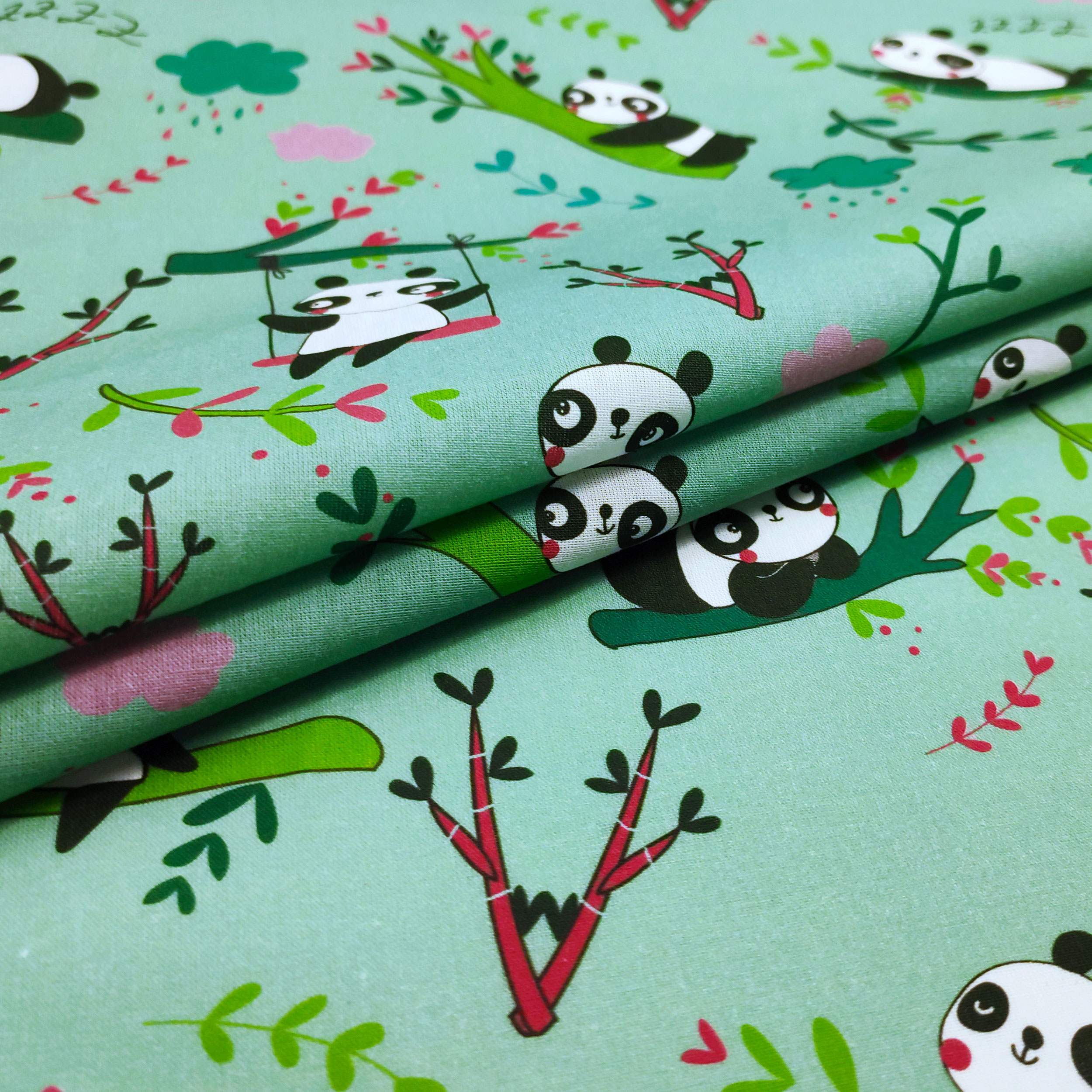 Cotton Panda Grand fond vert menthe - Panini Fabrics Image