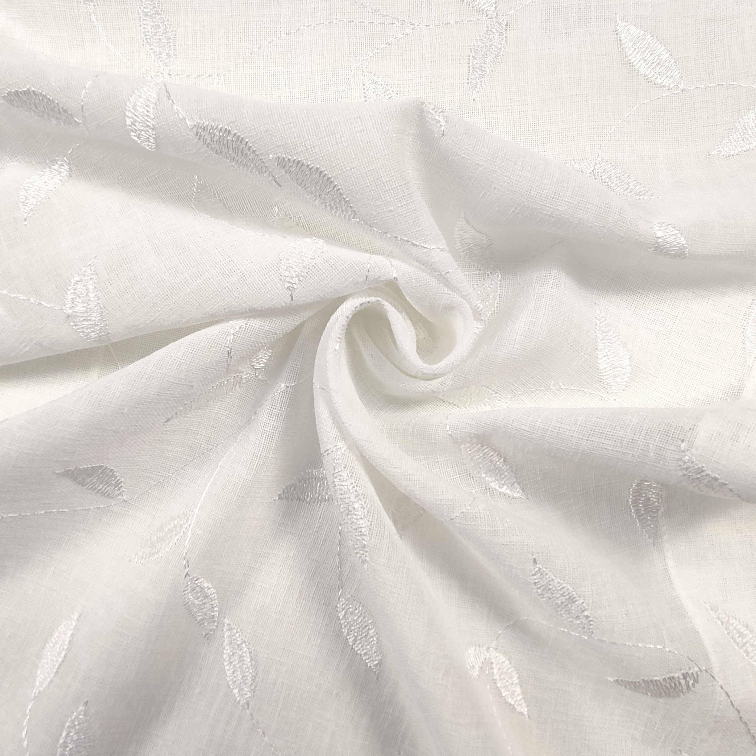 Curtain Fabric Elegant Leaves - White