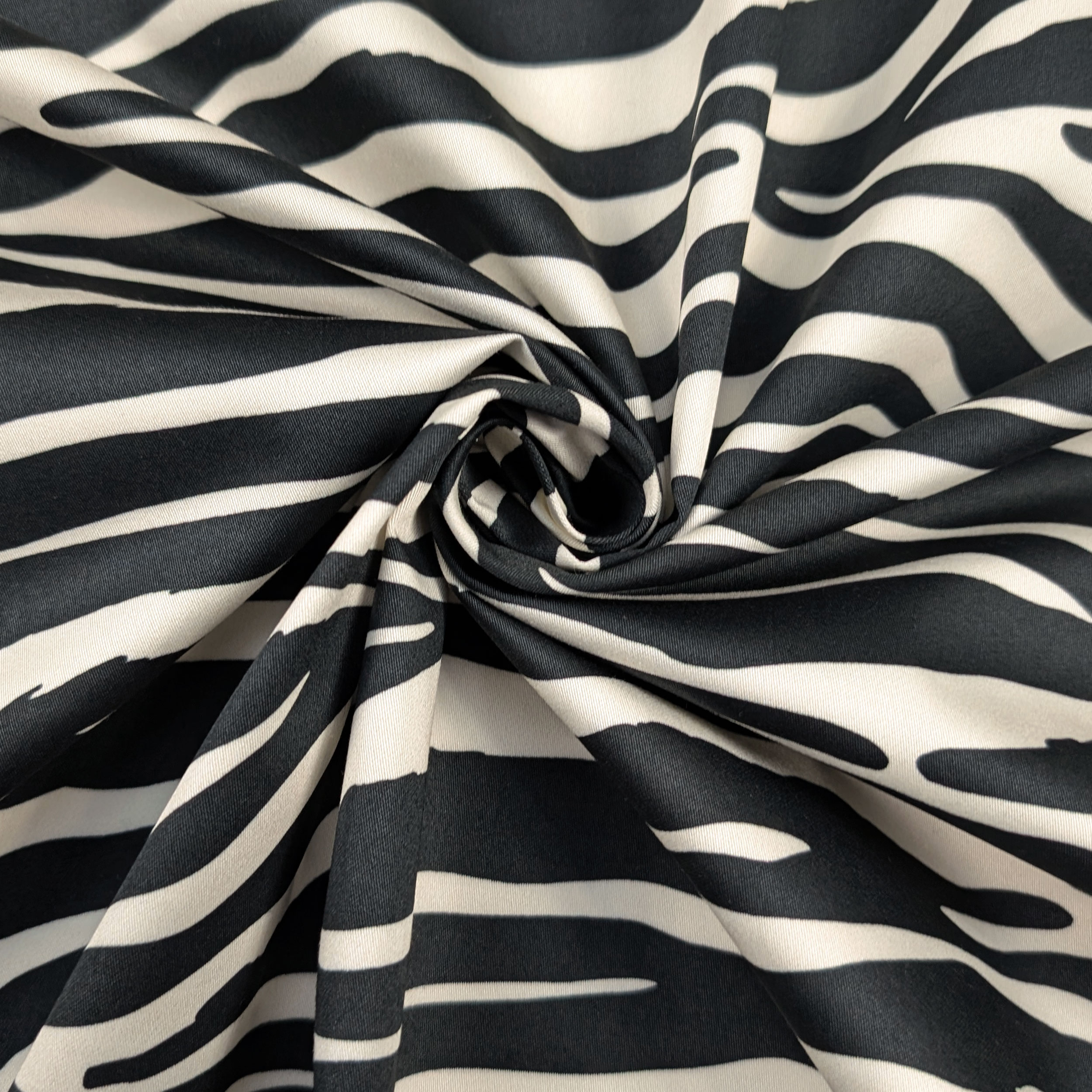 Satin Viscose Soie Zebrato Fashion