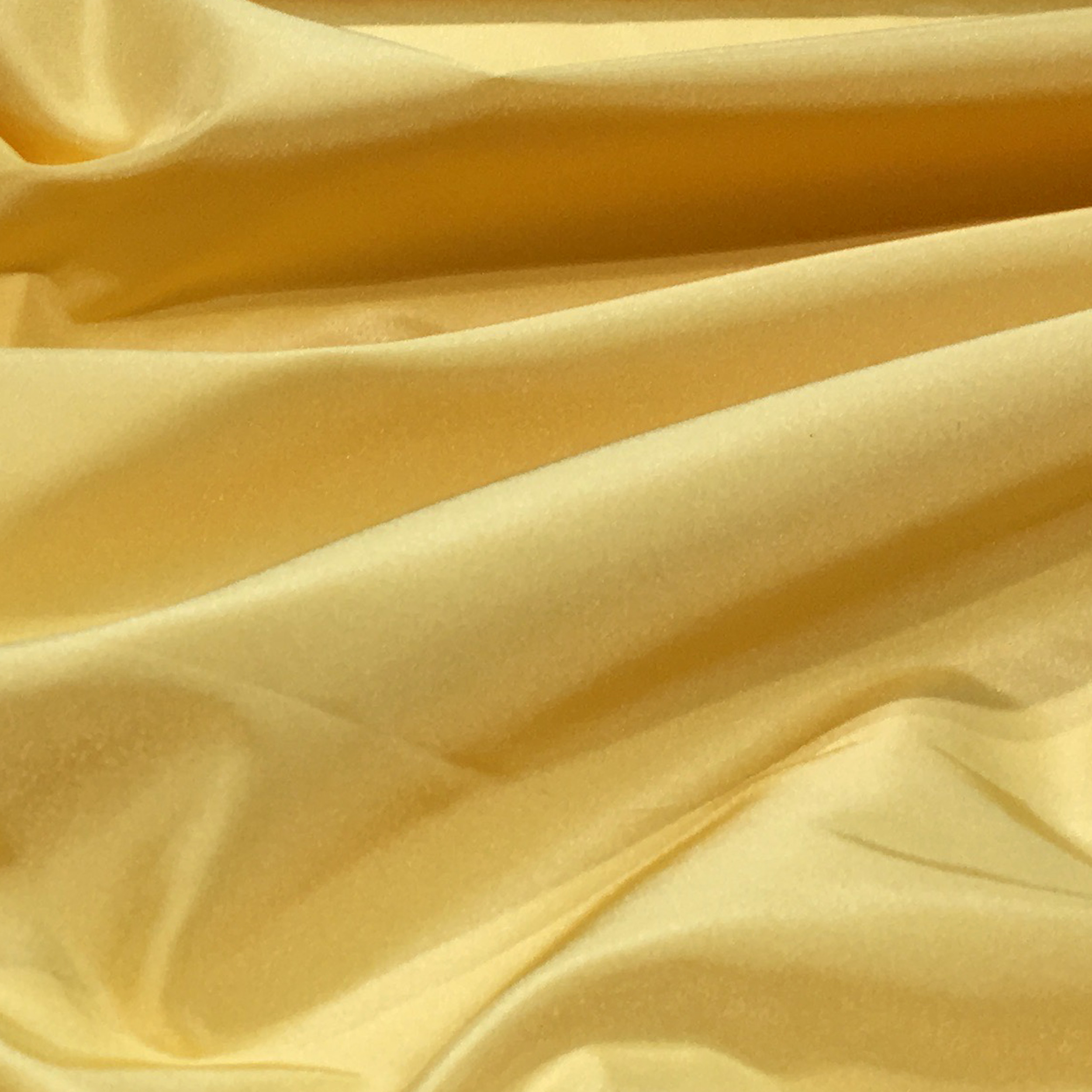 Découpe en taffetas lisse jaune 100x150 cm Image