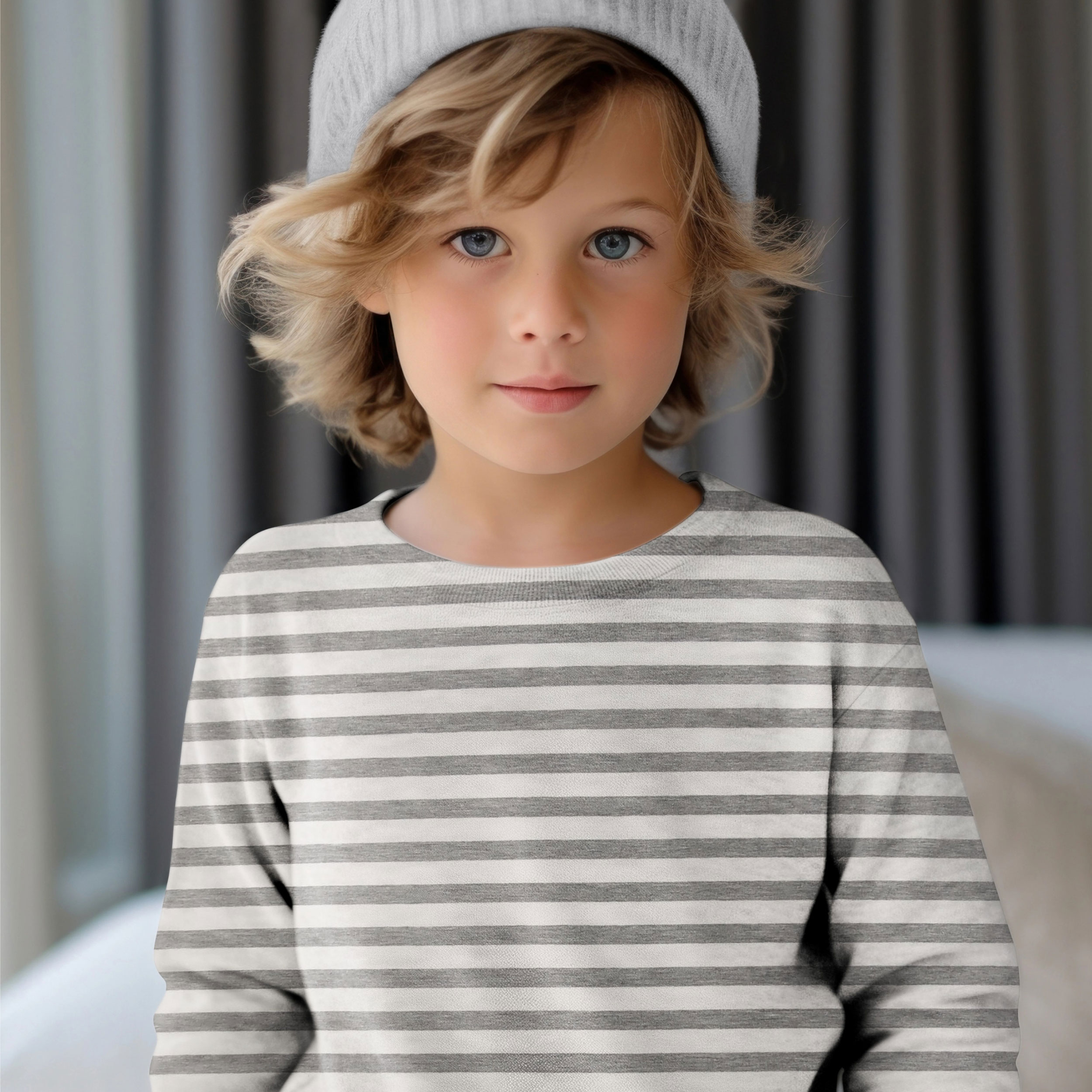 Graues und weiß gestreiftes Sommer-Sweatshirt