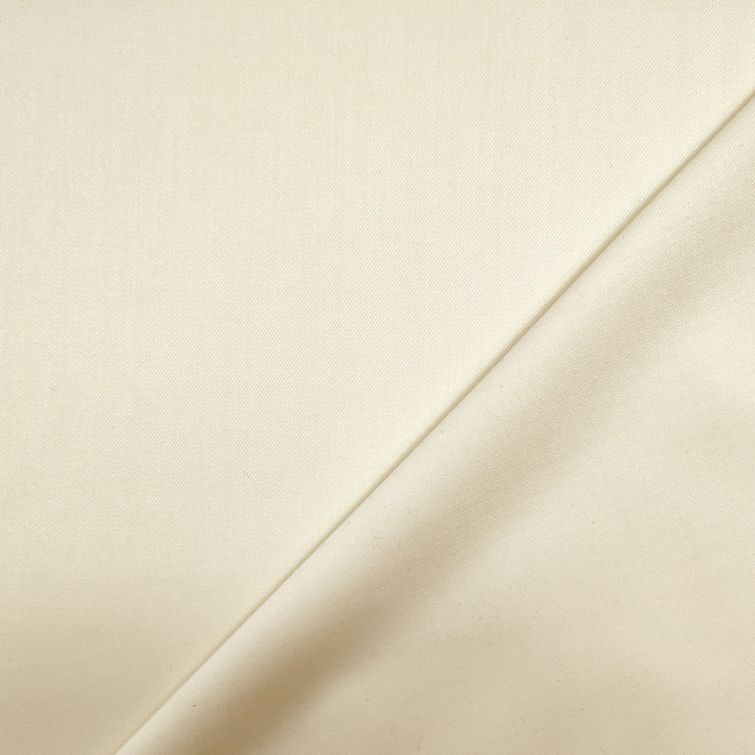 Tissu Lux Comfort Milk White