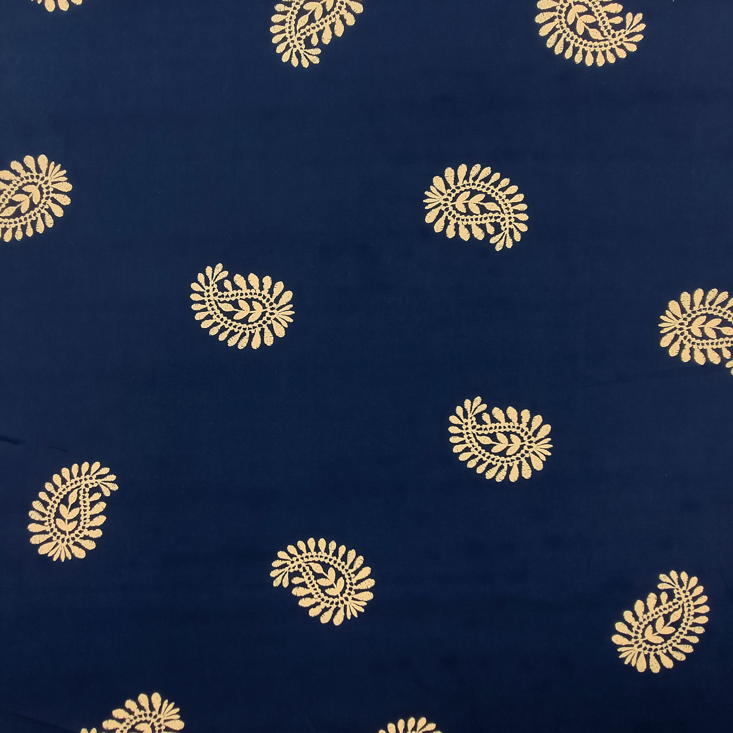 Tissu cachemire à motifs de feuilles en viscose Image