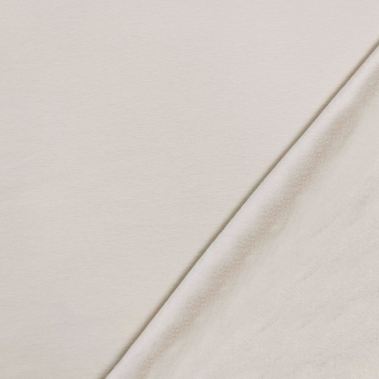 Felpa-invernale-beige