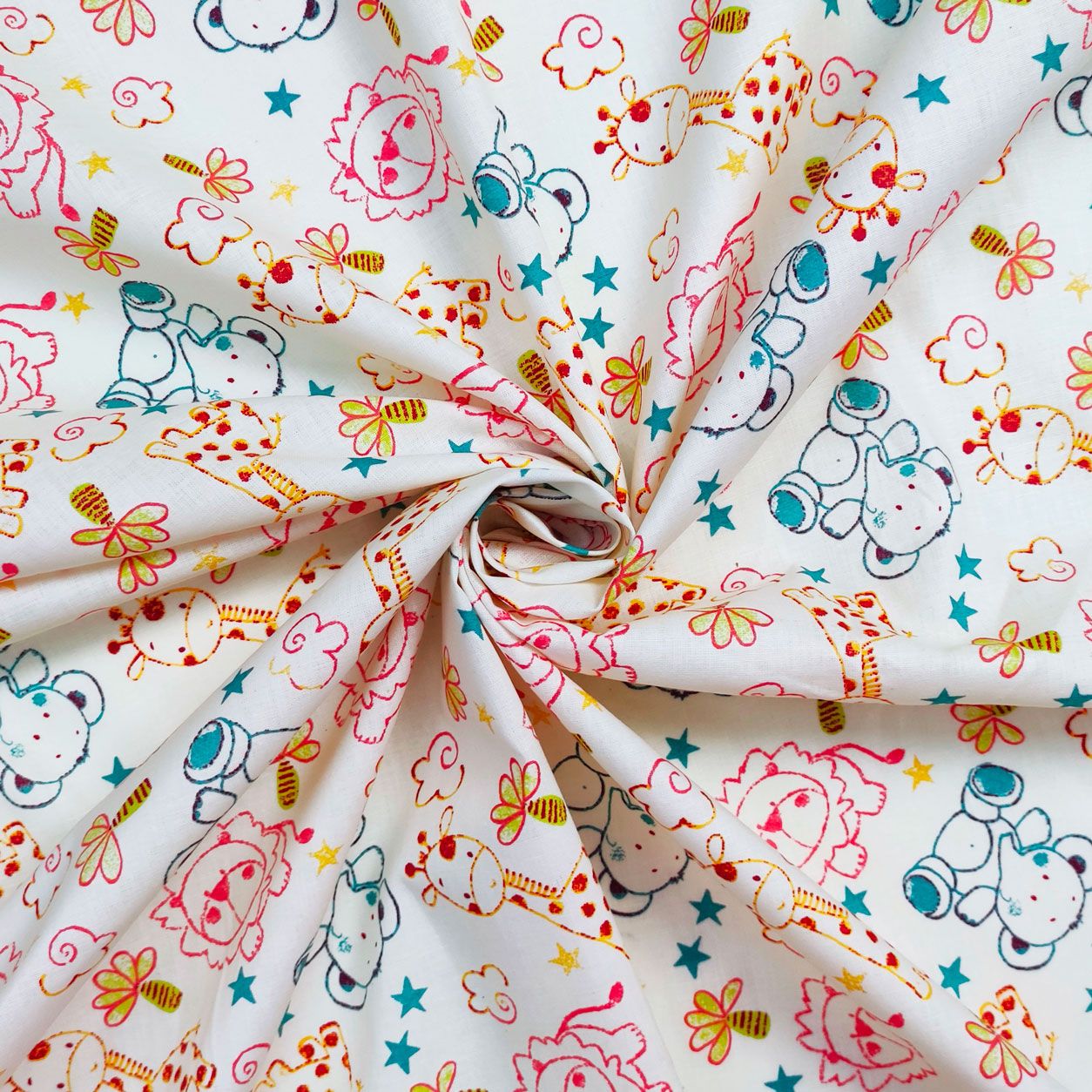 Cotton Fabric Cutout Giraffe Bears and Teddy Bears 100x160 cm Image