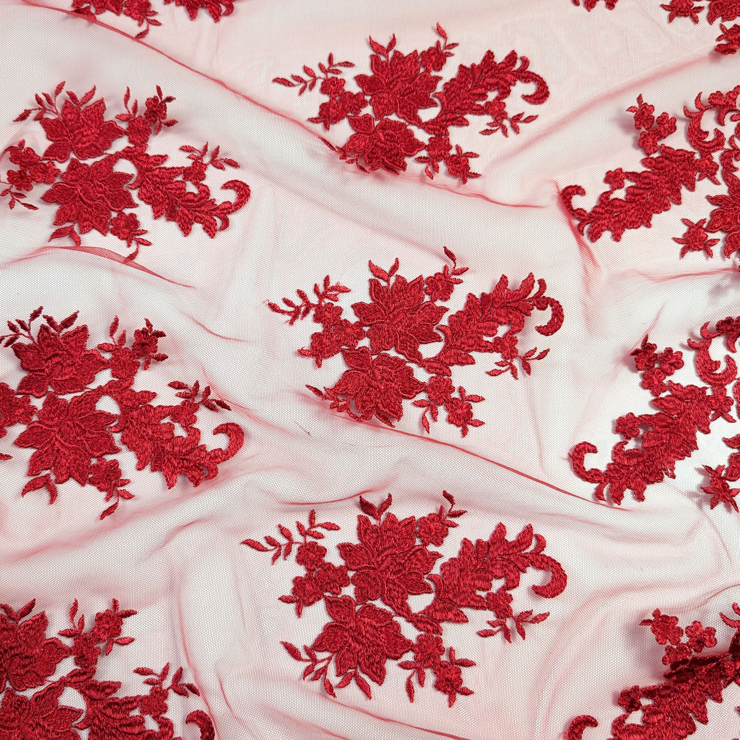 Dentelle haute couture à double bord rouge Image